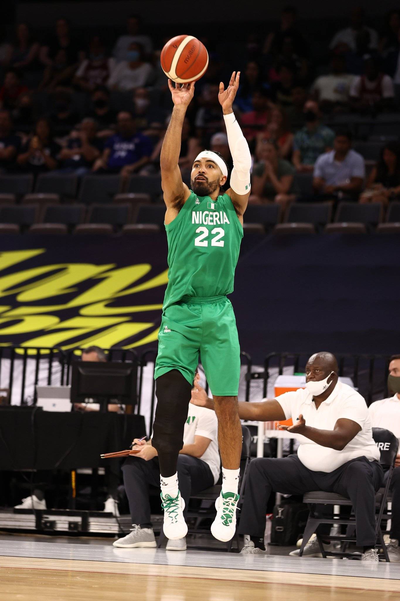 开云体育入口-尼日利亚男篮血洗巴西男篮，拉塞尔爆发神勇