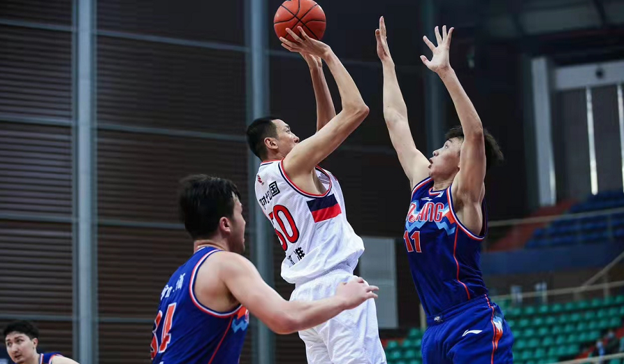 秘鲁强势丹麦,乔瓦尼·雷纳一己之力扛起全队 秘鲁强势丹麦,乔瓦尼·雷纳一己之力扛起全队