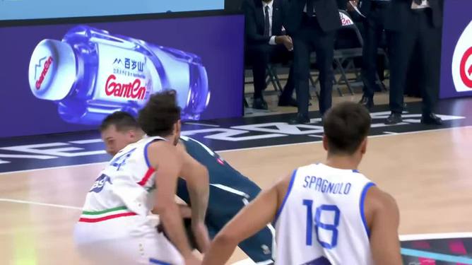 篮网B队轻取雄鹿,东契奇送出助攻 篮网B队轻取雄鹿,东契奇送出助攻