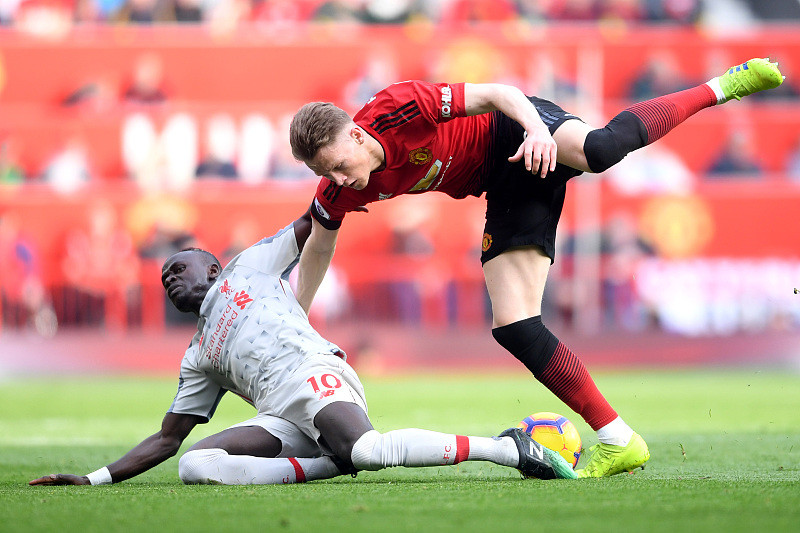 开云体育登录-一场经典之战！S赛点燃球迷热情