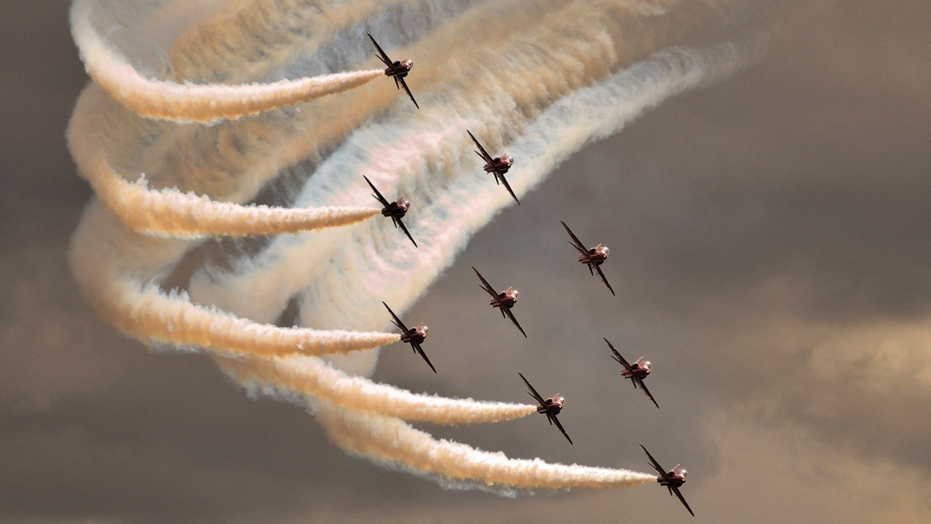 双面豪赌,红牛二队逆袭之夜,拉塞尔27场完赛纪录下的暗流